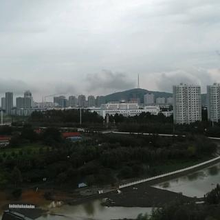 暴风雨（周国平）