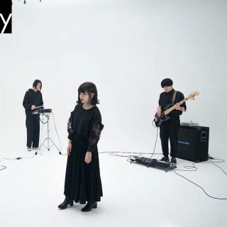 在黑暗轰音包围下的女声Narco-lepsy 「浮世轰音」No.40