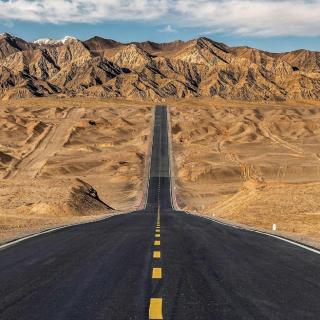 《路上走风景 风景再路上》