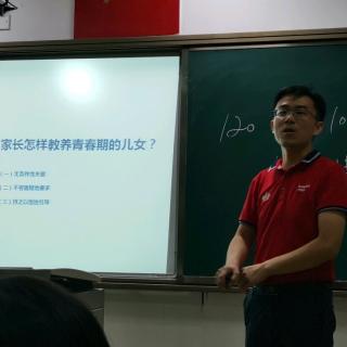 王鹏王任谈学生为什么要参加活动