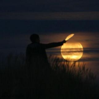 月亮在说你说我——作者王海桑 朗诵小Q 音乐合成小Q