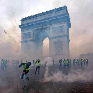 11.极化与裂变：法国政治传播生态的现状和趋势