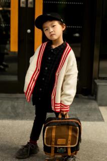 康倍婉朗诵《卜算子.咏梅》