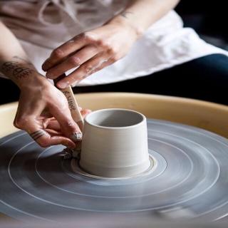 Conversation-Pottery Class🥣