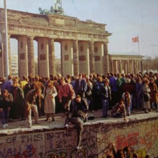 Think3  Unit2 Berlin Wall
