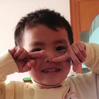猫剪胡子老鼠笑