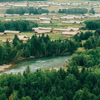 《峨眉山月歌》