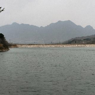 《富饶的西沙群岛》作者  褚娇娜  诵读吴建华