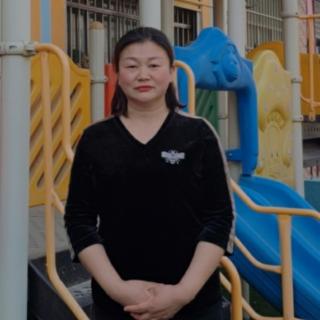 七彩童年幼儿园父母微课堂《威信不是打出来的》