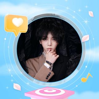 华晨宇,你是舞台上燃烧的大魔王