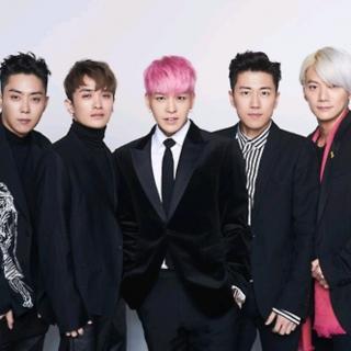 SECHSKIES-盲目的爱情(2016)