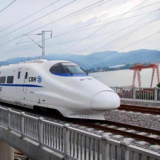 High-speed Railway in China中国高铁列车 - 英语派对