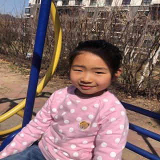 王新怡背诵人之初