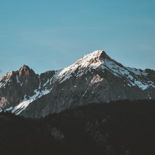 山河无恙，人间皆安