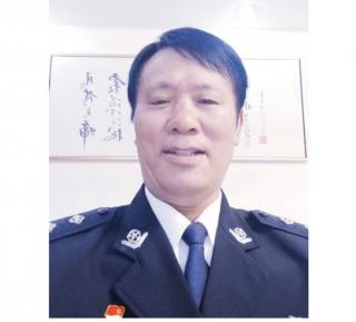 王潇湘《人民警察四个不寻常的字》罗兰朗诵（2）