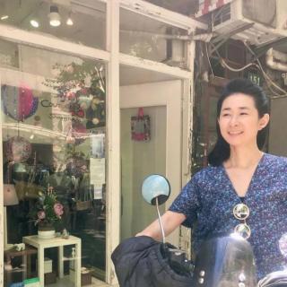 离开日本，她独自带女儿在上海生活——一家小店，她守了14年