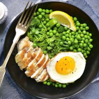 《三十而已》中，顾佳的轻断食晚餐对脂肪肝有益吗？