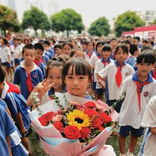 曾小玲老师在凌田学校庆祝第36个教师节活动中的随聊