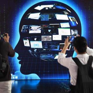 《双语新闻》：第二十三届北京国际科技产业博览会开幕