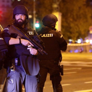 维也纳遭恐怖袭击，至少7人身亡！欧洲怎么了？