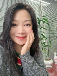 只闻花香，不谈悲喜