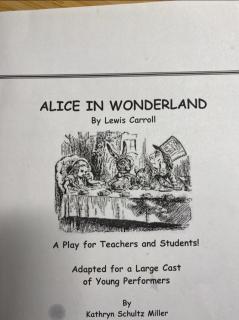 《Alice in Wonderland》<Lewis Carroll>