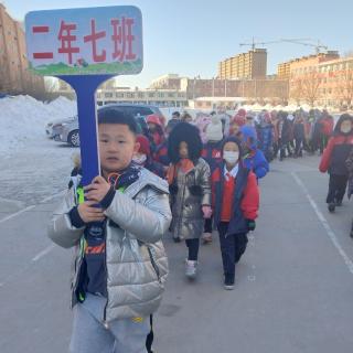 晨读《登飞来峰》王安石