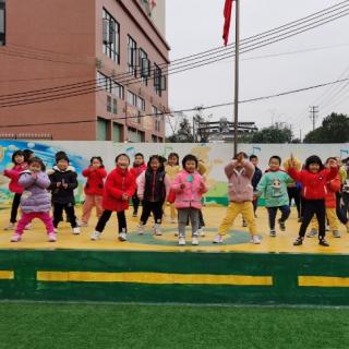 新太阳幼儿园《福牛贺岁，祈福迎春》亲子主题活动期待您来参与