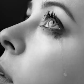 第十八个故事：一个女人哭了