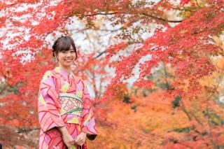 日本人喜欢红枫有什么文化内涵？