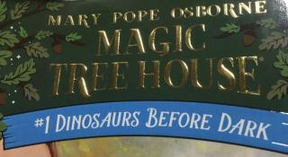 Magic treehouse dinosaurs before dark chapter 1