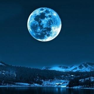 凌晨四点的月亮