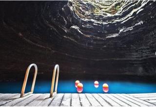 高逼格游泳池|美国犹他州隐秘火山岩洞泳池