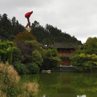 《鲜血染红的井冈山》作者、朗诵：清泉