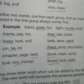 英语单词：在下面两组词语中，各找出一个词，组出复合词