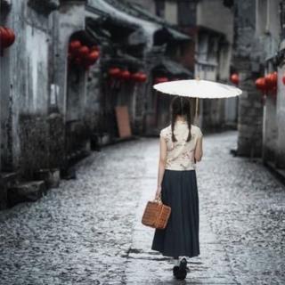 《我的雨巷》作者  阿紫