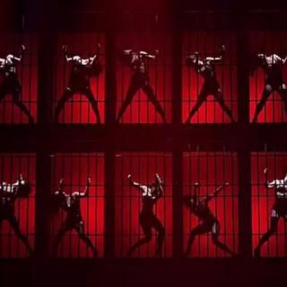 Cell Block Tango (He Had It Comin) - Que