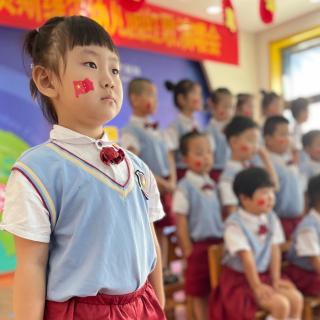 贝斯缇尔国际幼儿园《找衣服的小猴子》