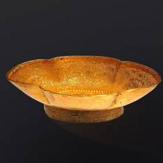 摩羯纹海棠形金杯-陕西历史博物馆
