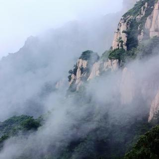 汪曾祺《人间草木》:泰山片石 之 泰山云雾
