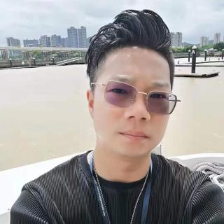 本张中文专辑由武汉dj阿文为广州神秘帅哥独家私人定制