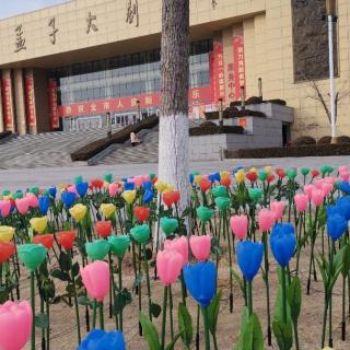 面试热点-年轻干部应明确立身做事的前进方向