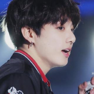 Into The Thick Of It!-田柾国(jungkook)