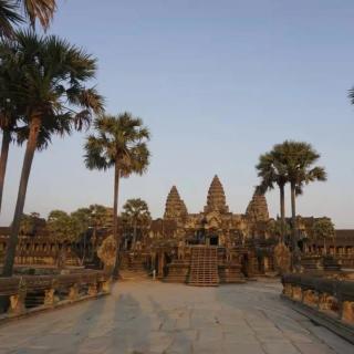 柬埔寨惊魂记：我在金边的危急时刻