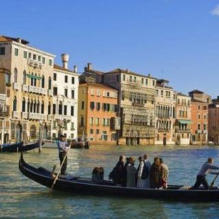 威尼斯的小艇 周妙晴