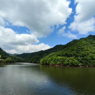 《难得浮生一刻闲》(散文) 作者:刘西安  朗读:洲闻