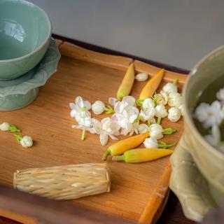 《苏州夏日有三白》穆十里