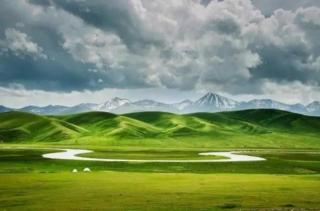 Jul-22-Simon20 The Vast Grassland Under The TS Mountains P1