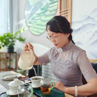 《茶艺师》基础知识（绿、红、黄、白的冲泡方法）