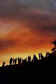 《泉水叮咚》纪念重庆2022年8月的山火扑灭🎉